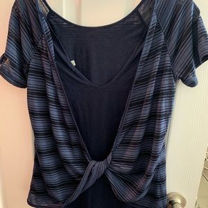 Like new! Athleta size small. Twist back and layered! Very unique